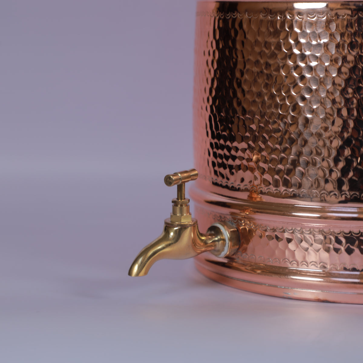 Handcrafted Hammered Copper Beverage Dispenser with Brass Spigot & Lid – Traditional Water Urn for Tea, Juice & Entertaining